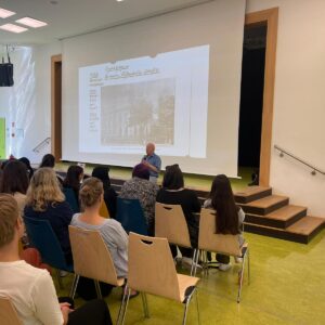 51dc6939-ab1e-410e-922f-2e59f0b0f8ea